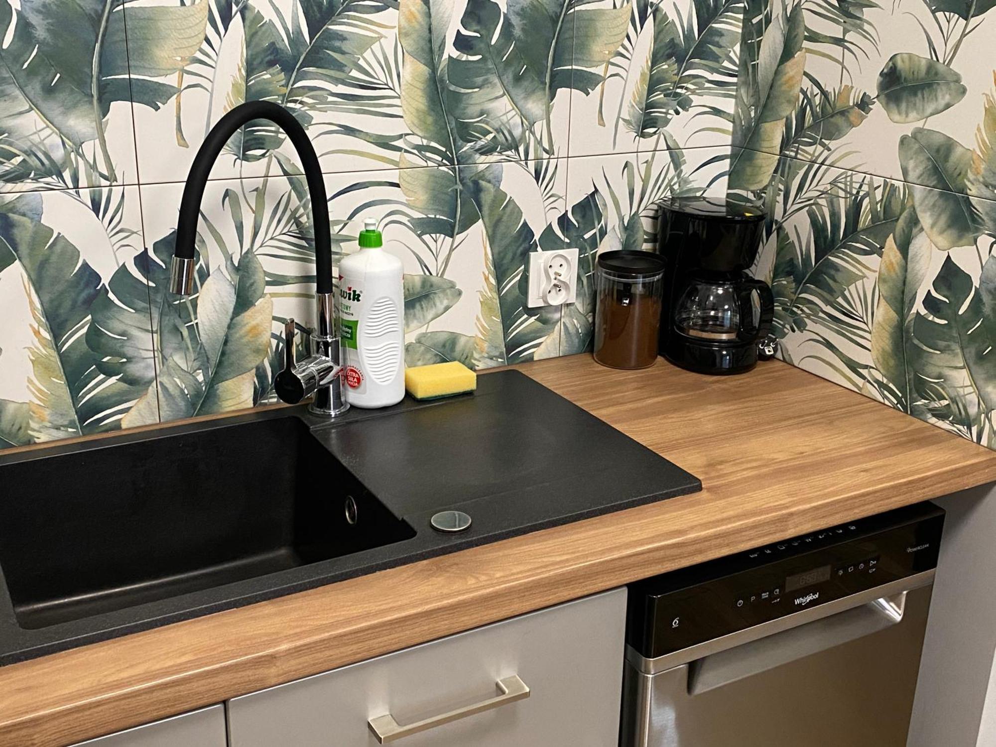2 Tyskie Apartamenty Z Ogrodkiem ティヒ エクステリア 写真